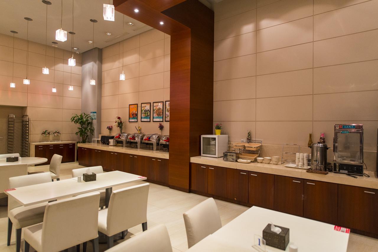 Magnolia Business Hotel Xining Railway Station Grand Cross Mojia Street Екстер'єр фото